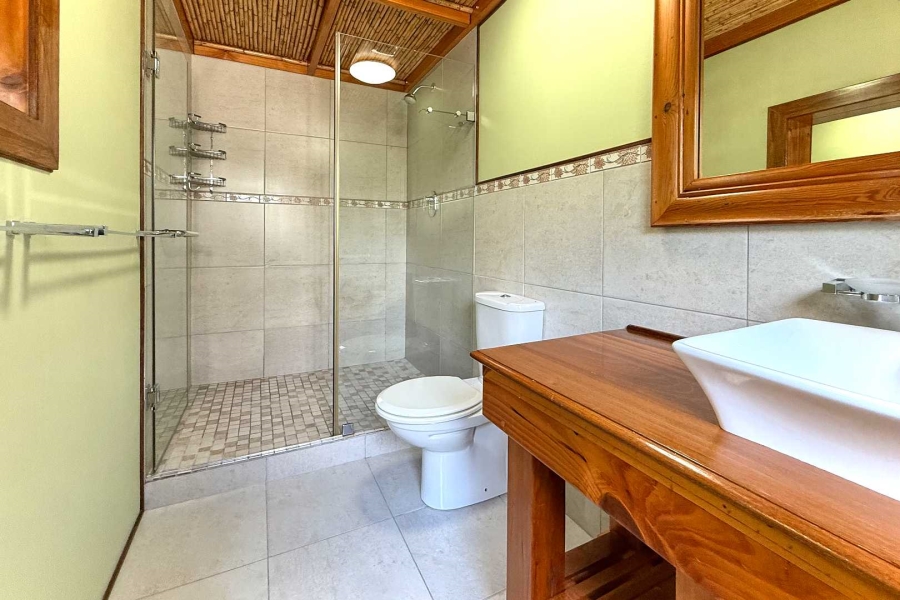 5 Bedroom Property for Sale in Flamingo Vlei Western Cape